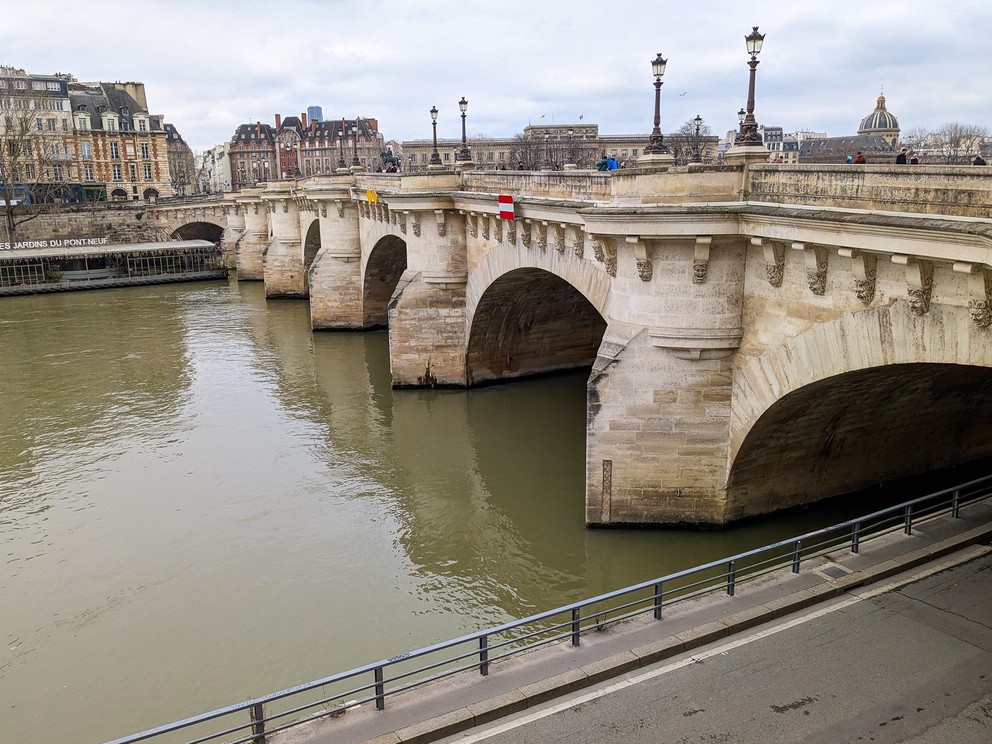 Pont Neuf over the Seine