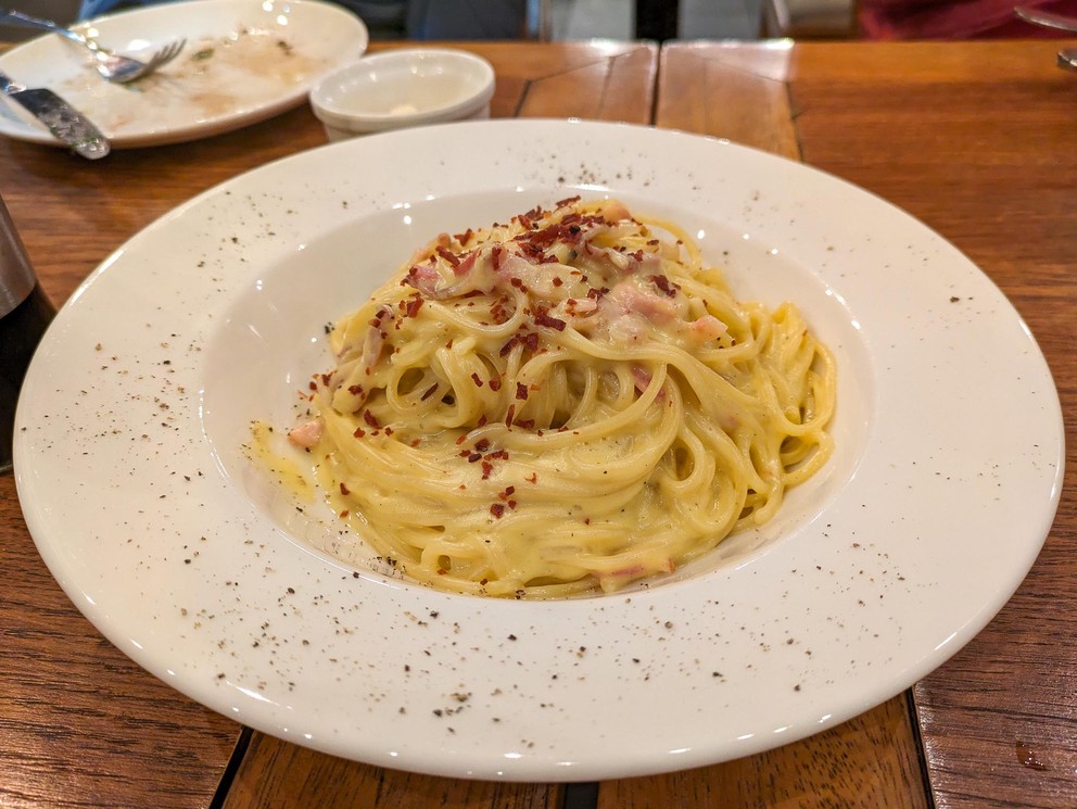 a bowl with pasta carbornara