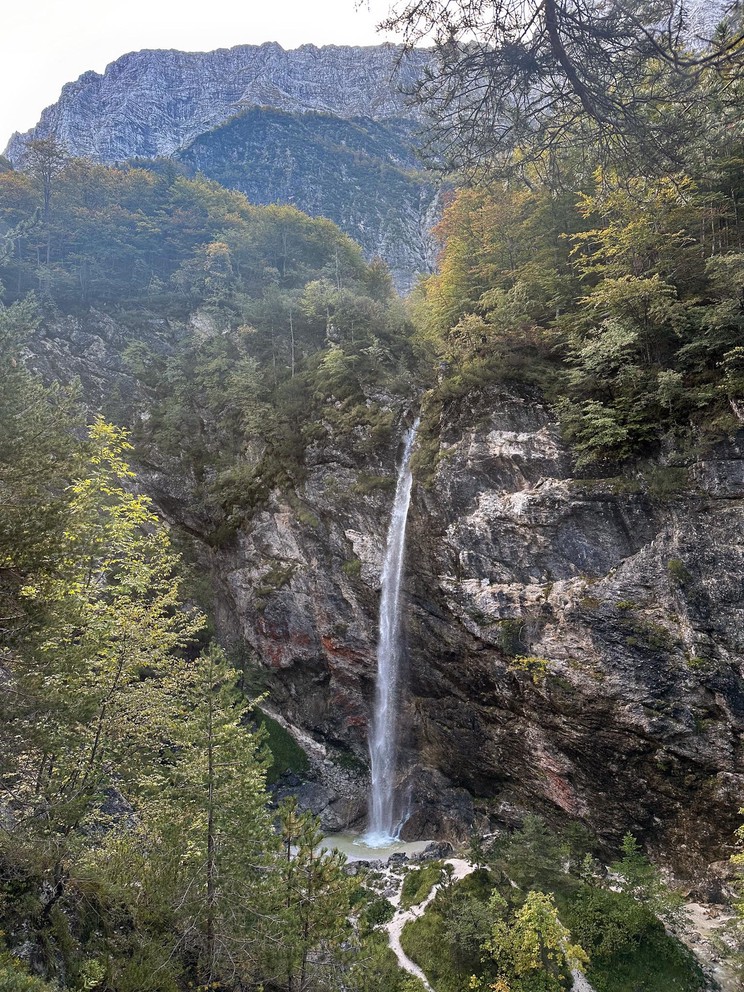 Parabola Slap (Waterfall)