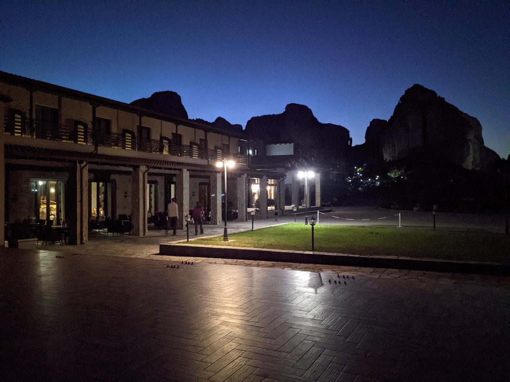Grand Meteora Hotel